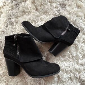 ☀️3/$25 Madden girl destroy heeled black suede boots 7.5